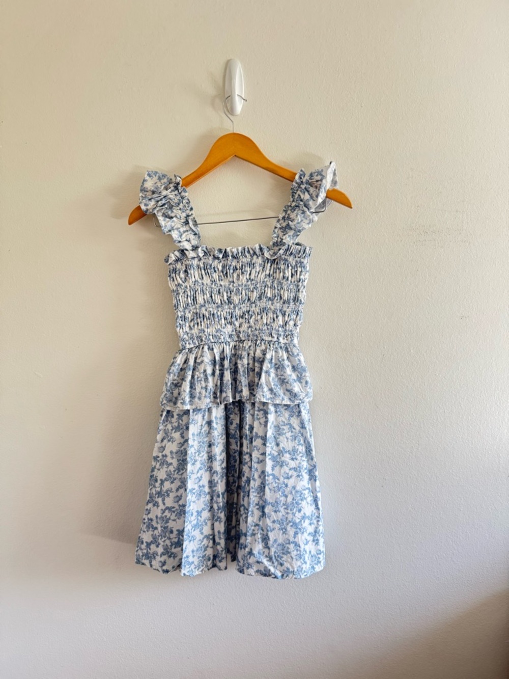 En Saison Ruffle Smocked Cotton Blue Floral Mini Dress size Small - Picture 5 of 9